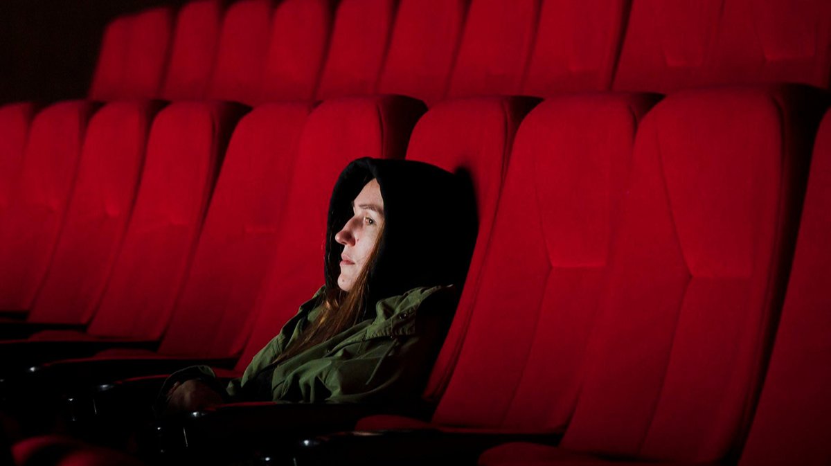 Как снять космическую фантастику в воюющей стране