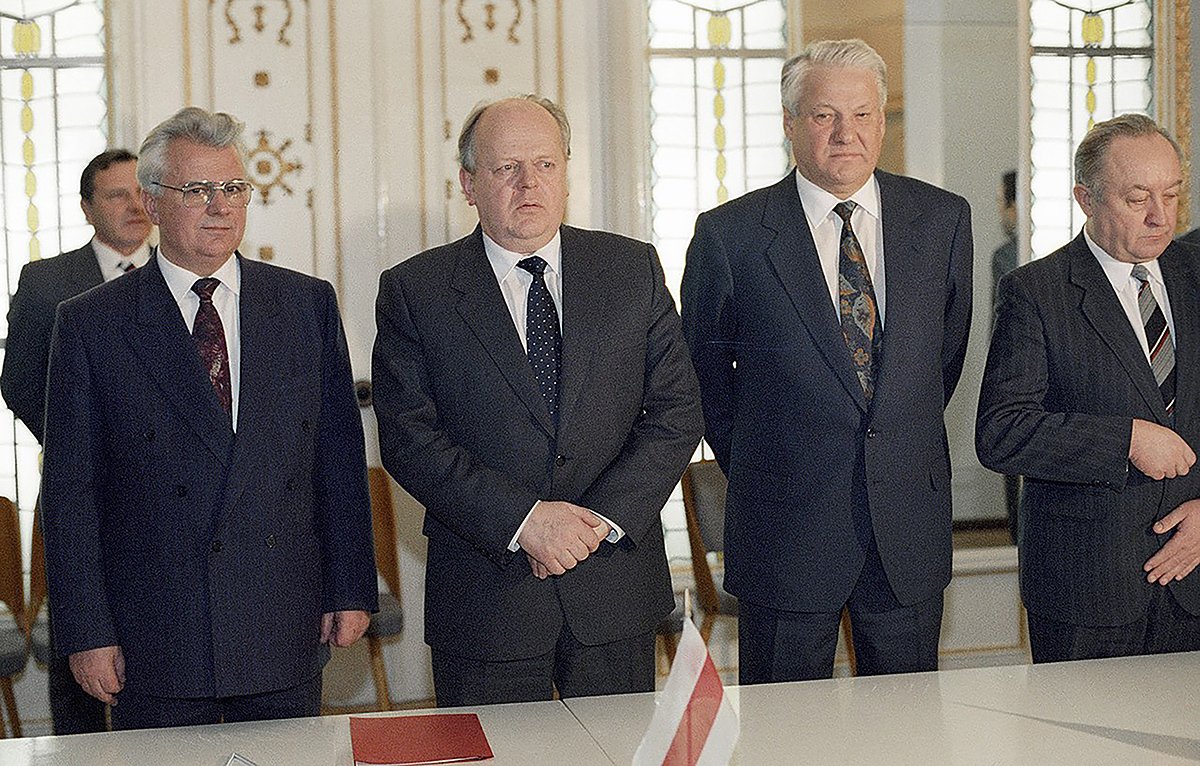 Leonid Kravchuk, Stanislav Shushkevich, Boris Yeltsin, Vyacheslav Kebich, 1991. Foto: Yuri Ivanov (CC-BY-SA 3.0) / wikimedia.org