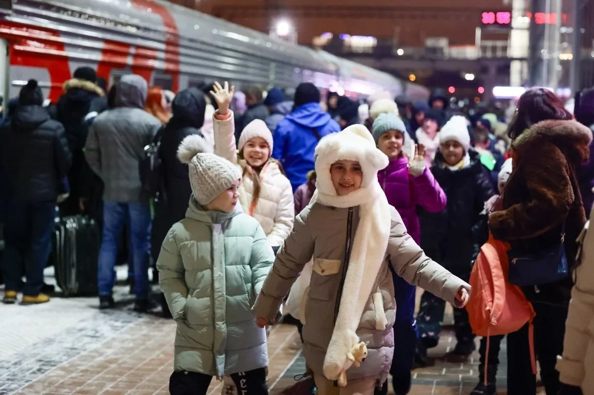 Children being evacuated from the Belgorod region, 10 January 2024. Photo: Vyacheslav Gladkov /  Telegram