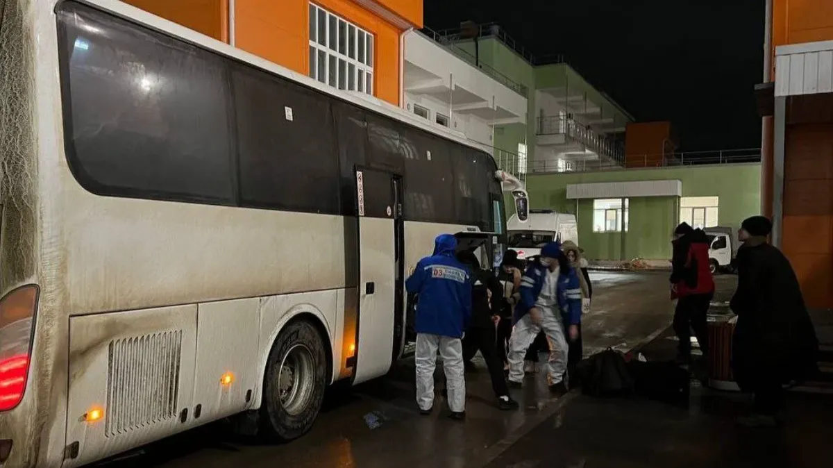 Более 100 детей сняли с поезда в Саратовской области из-за симптомов ОРВИ. Одна девочка умерла