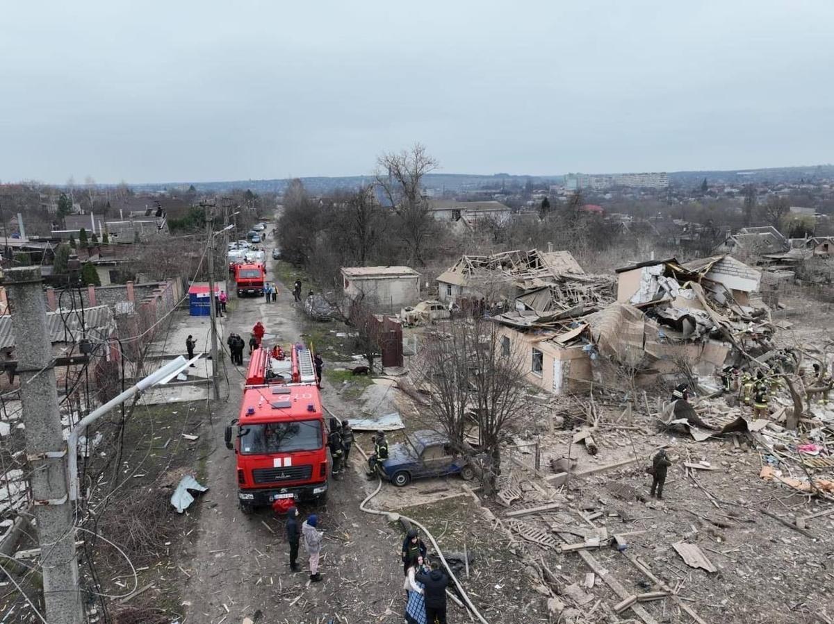 Последствия ракетного удара по Запорожью. Фото: 
Политика Страны / Telegram