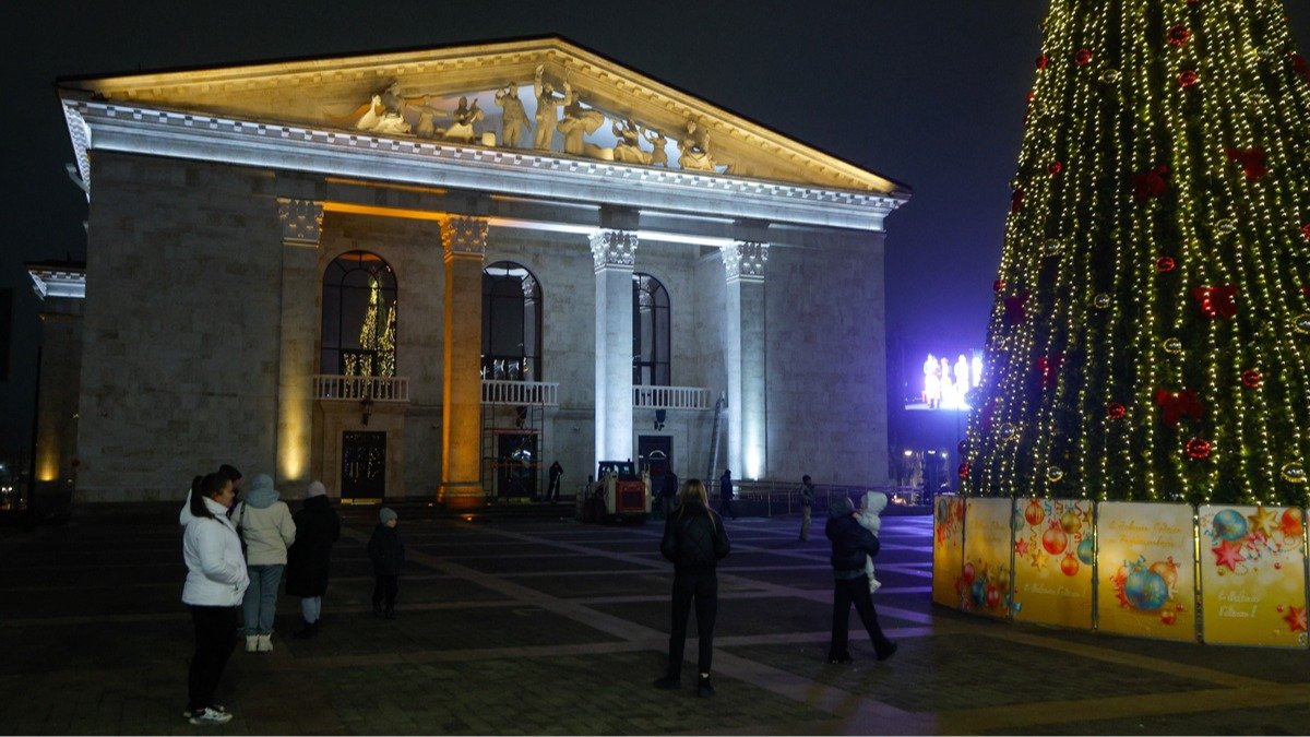 В оккупированном Мариуполе открывают драмтеатр