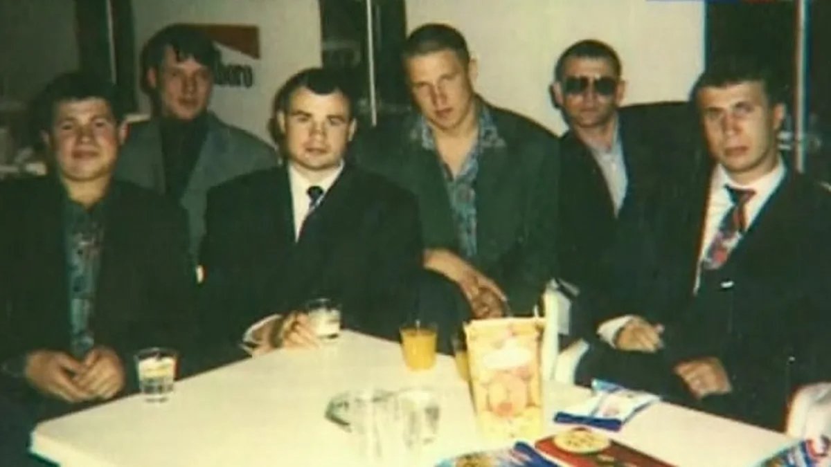 Ореховские авторитеты. Сильвестр — крайний справа. Фото: скрин видео