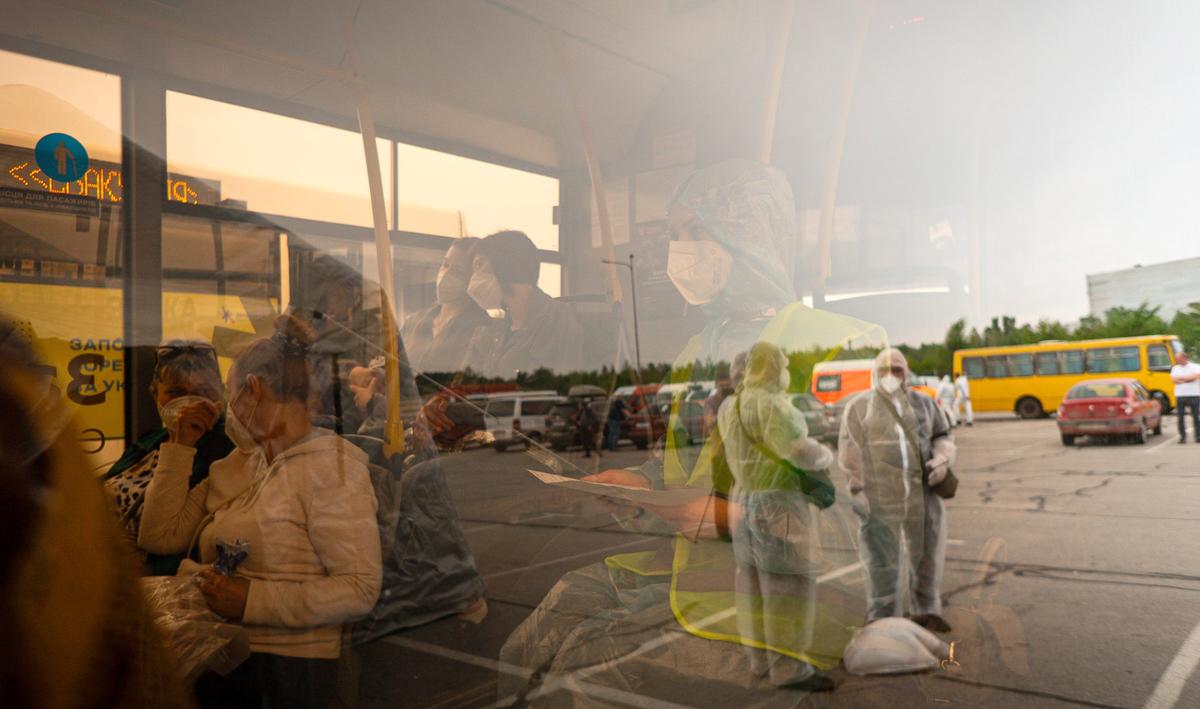 Украинские аварийно-спасательные подразделения на учениях по подготовке к возможному нападению на АЭС в Запорожье, 29 июня 2023 года. Фото: EPA-EFE / NICOLETTA STOYANOVA