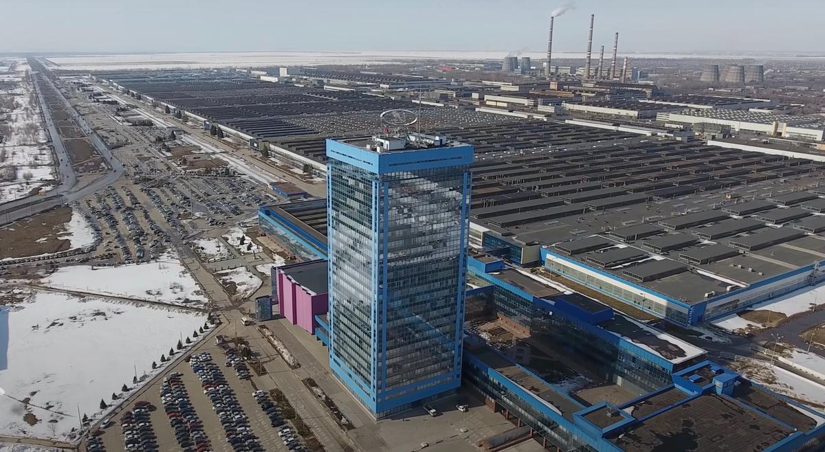 Территория завода Автоваз в Тольятти. Фото: скрин  видео
