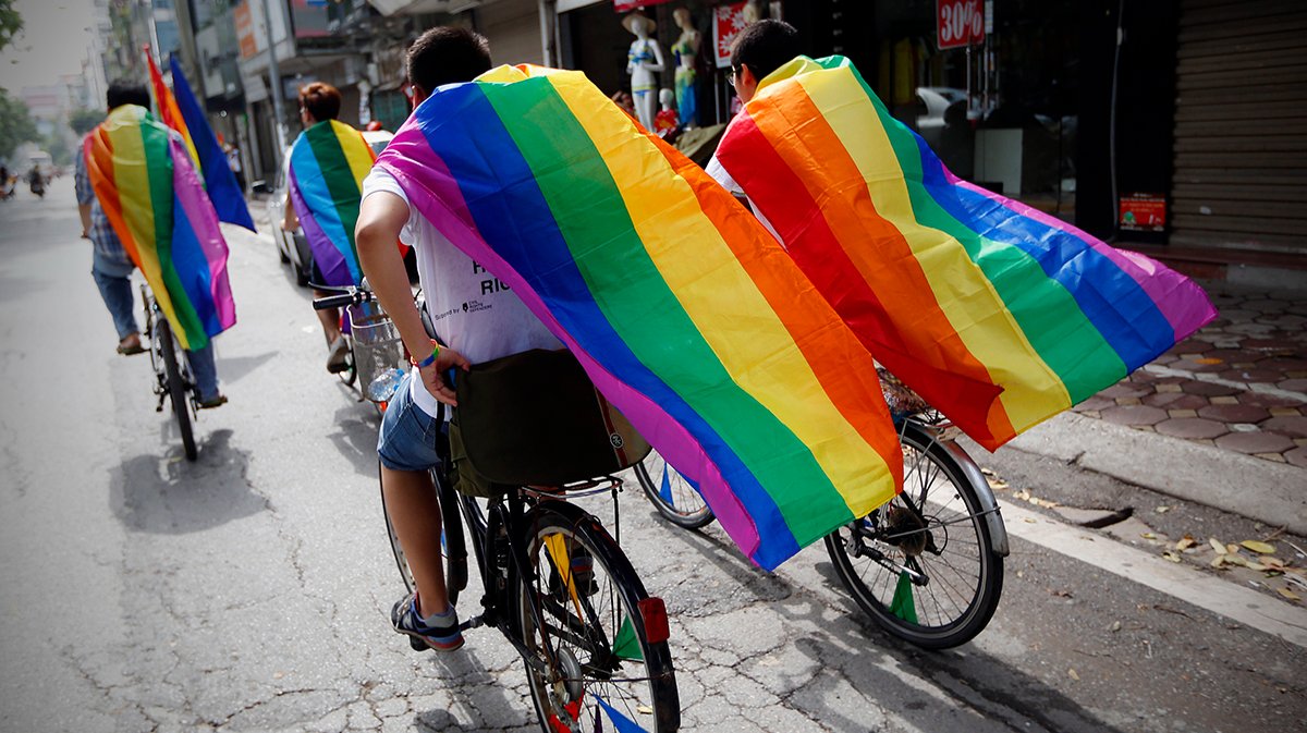 «В России готовятся уголовные дела за “участие в ЛГБТ”»