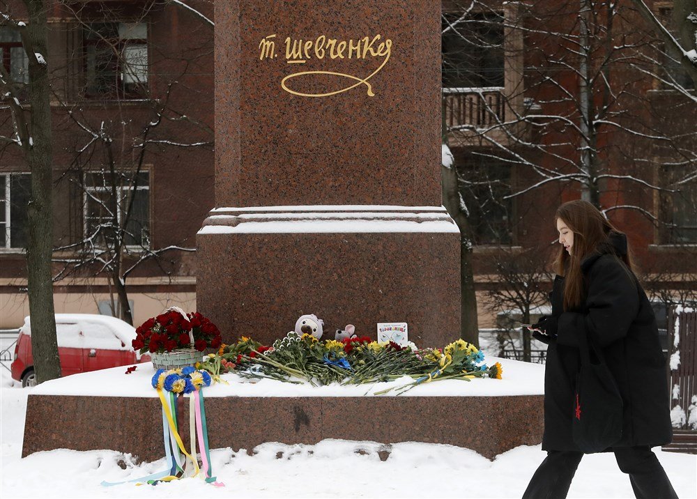 Памятник Тарасу Шевченко в Санкт-Петербурге. Фото: ЕРА