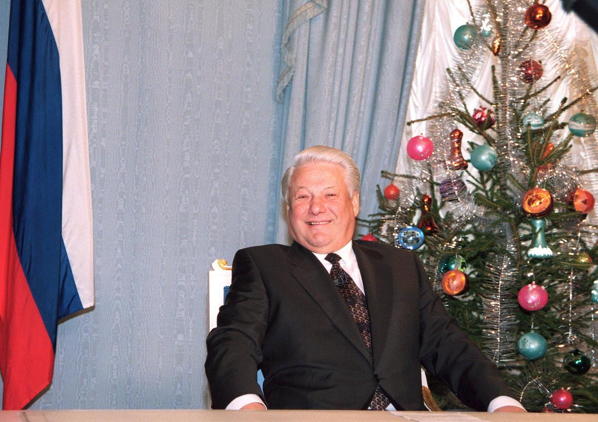 Russian President Boris Yeltsin in his office on 1 January 1995. Photo: EPA/DIMA TANIN