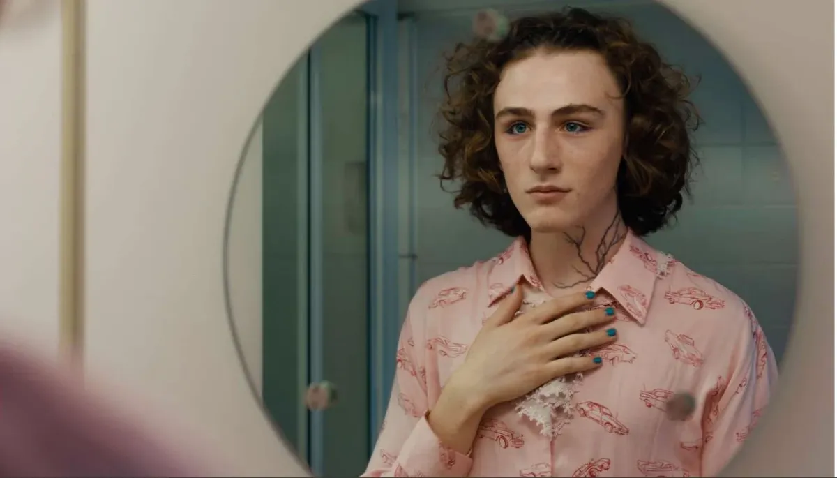 Кадр из фильма «Клуб Зеро». Фото: <a href="https://www.festival-cannes.com/f/kuru-otlar-ustune/" rel="noopener noreferrer" title="https://www.festival-cannes.com/f/kuru-otlar-ustune/">Festival de Cannes</a>