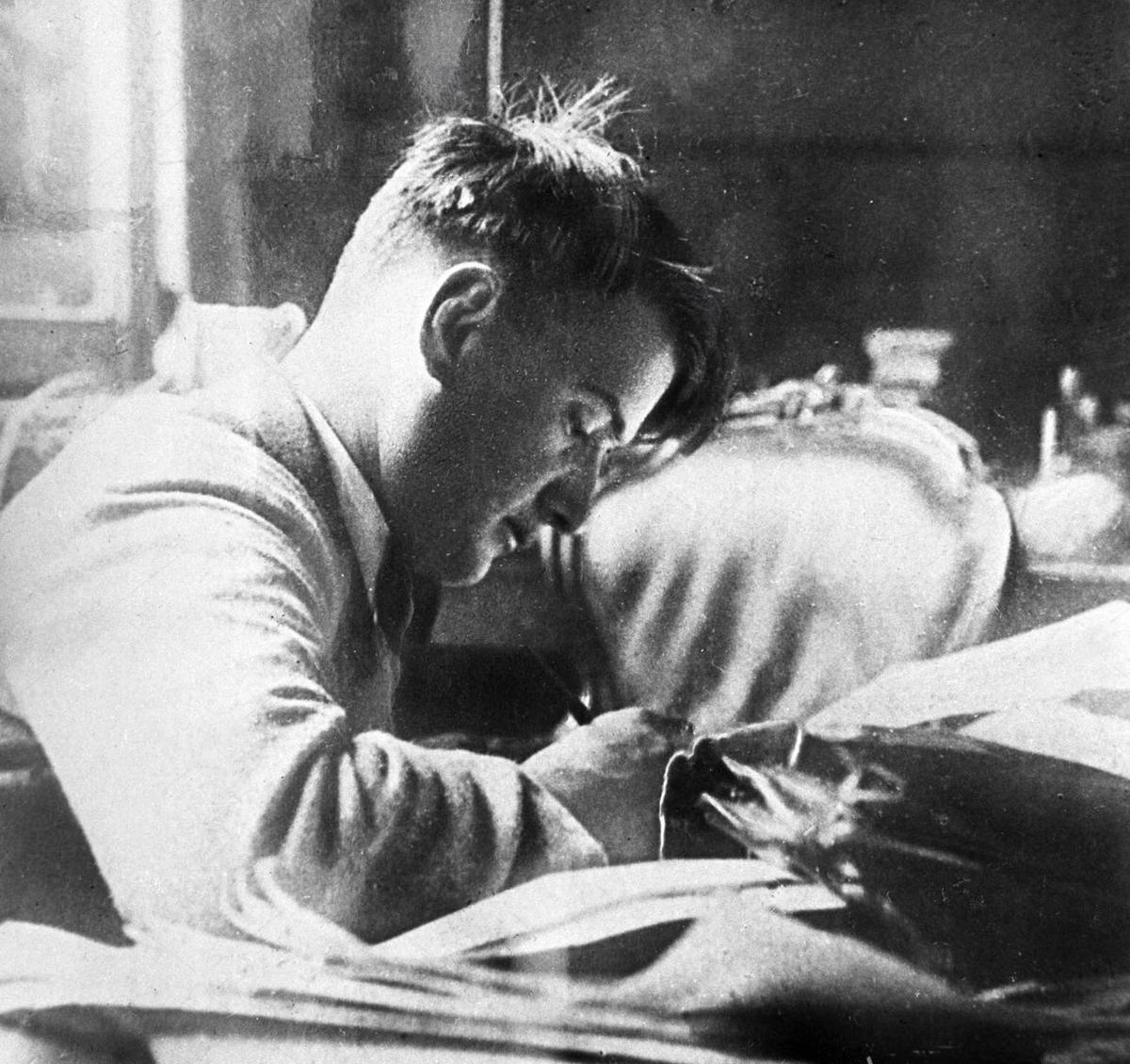 Физик, «отец» советской атомной бомбы Игорь Курчатов, 1929 год. Фото: Wikimedia