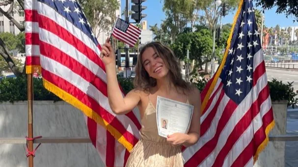 ФСБ сообщила об аресте гражданки России и США по делу о госизмене. Ее обвиняют в сборе денег для ВСУ