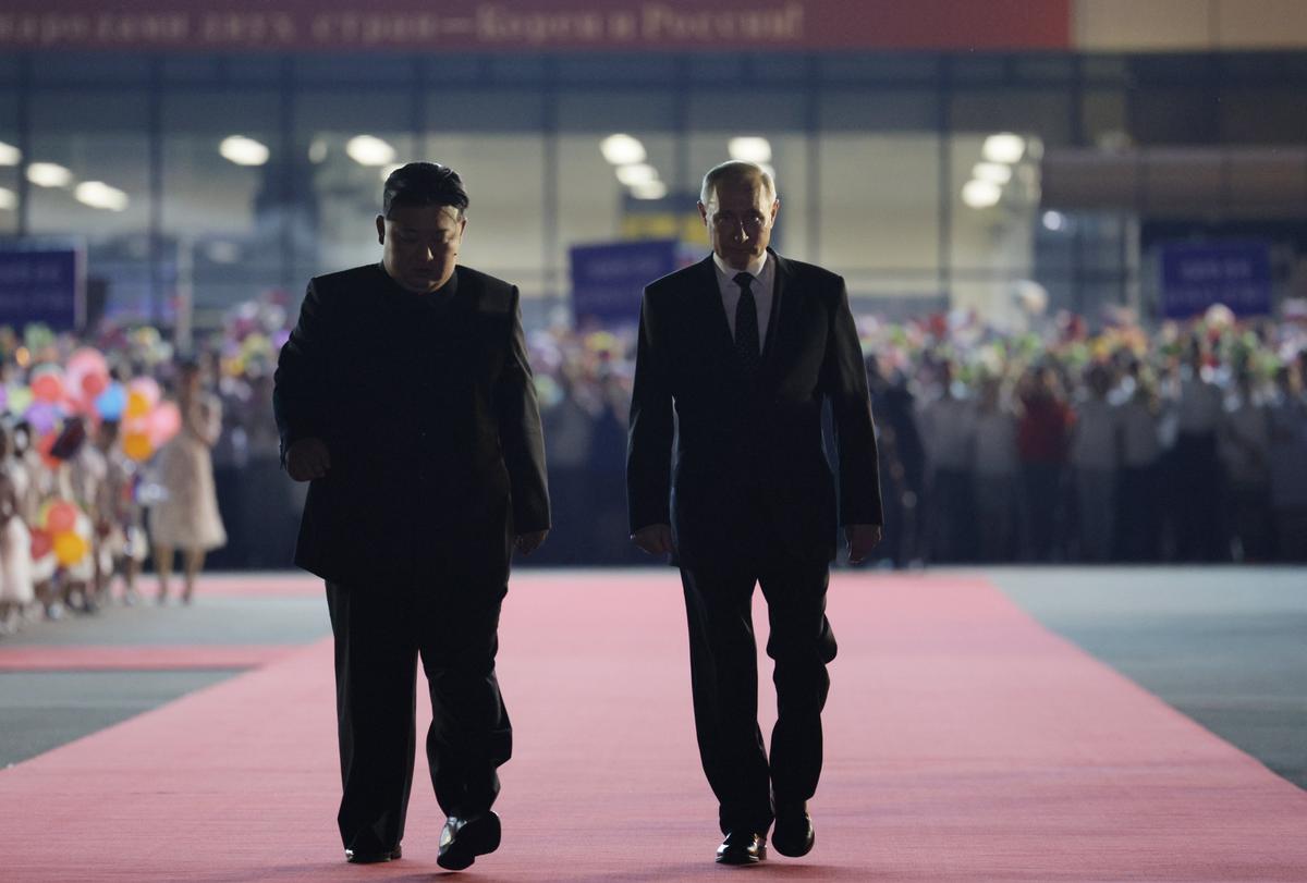 Kim Jong Un escorts Vladimir Putin to his plane at Pyongyang’s Sunan Airport, 19 June 2024. Photo: EPA-EFE /GAVRIIL GRIGOROV / SPUTNIK / KREMLIN POOL