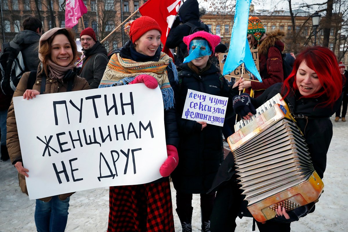 Митинг за права женщин в Санкт-Петербурге, 8 марта 2019 года. Фото: Анатолий Мальцев / EPA-EFE