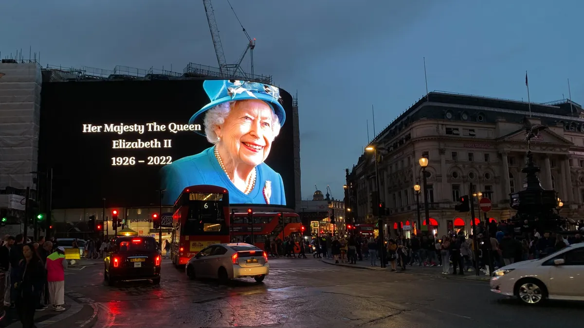 Умерла Елизавета II