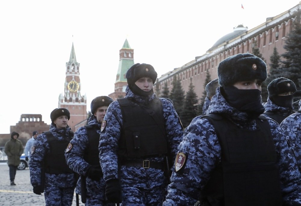 Russian police officers patrol the Red Square on 2 January 2024. Photo: EPA/MAXIM SHIPENKOV