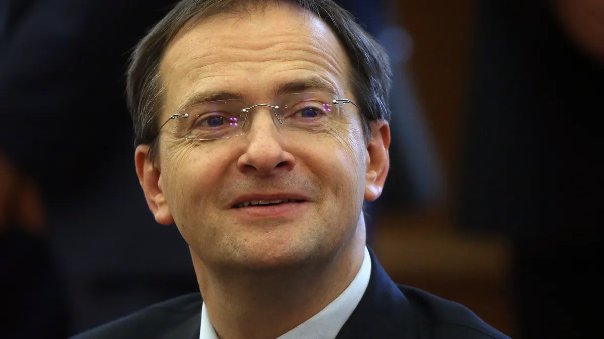 <p>Двоечник&nbsp;</p>