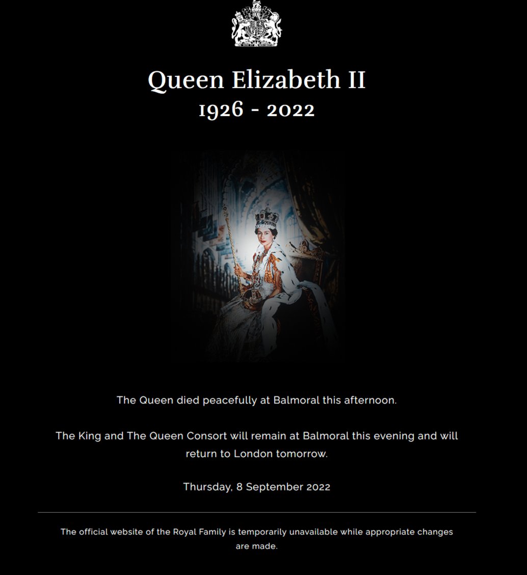 Сайт Букингемского дворца после смерти королевы. 
