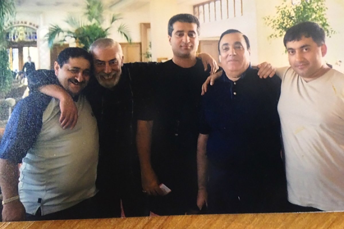 Në foto nga e majta në të djathtë: Joseph Osipov (Marych), Vakhtang Kikabidze (Buba), Aslan Usoyan (Hasan). Foto e arkivit nga primecrime.ru