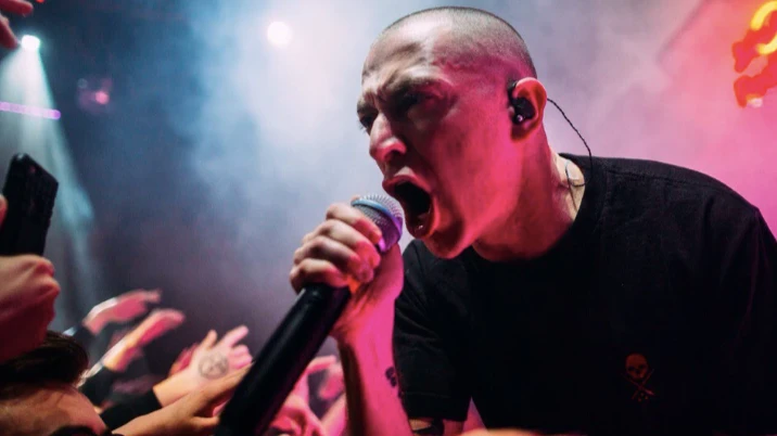 The notes have taken a stand