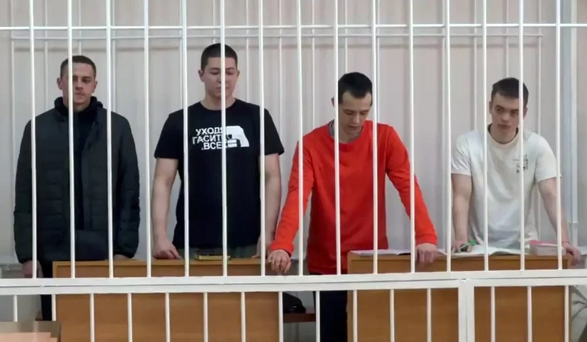 The defendants attend court to hear the verdict. Photo: Sibirsky Express / Telegram