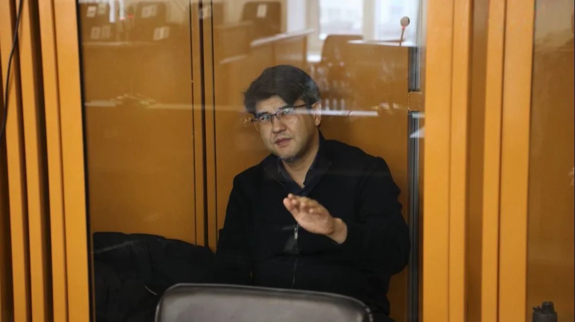 «Я бил только ладонью»