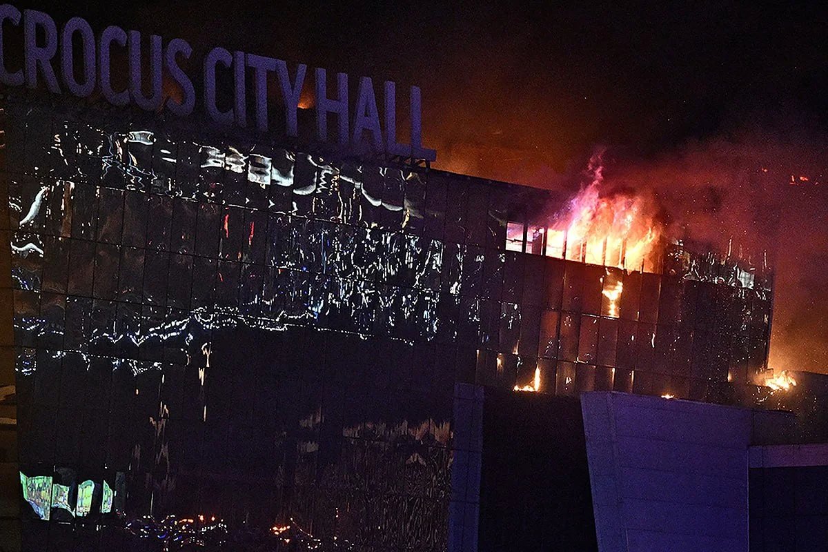 The concert hall building engulfed in flames. Photo: Ivan Vodopyanov / Kommersant / Sipa USA