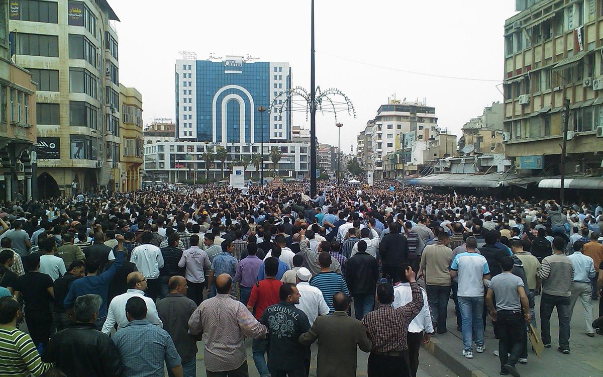 Антиправительственная демонстрация в городе Хомс, 18 апреля 2011 г. Фото:  Wikimedia Commons , CC BY-SA 3.0