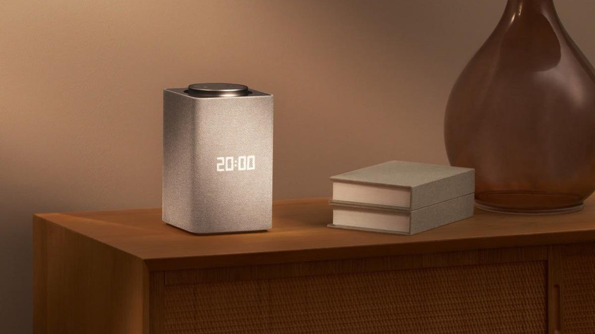 Роскачество посоветовало не обсуждать «чувствительную информацию» рядом с умными колонками, либо отключать у них микрофон. В Госдуме и «Яндексе» с этим поспорили