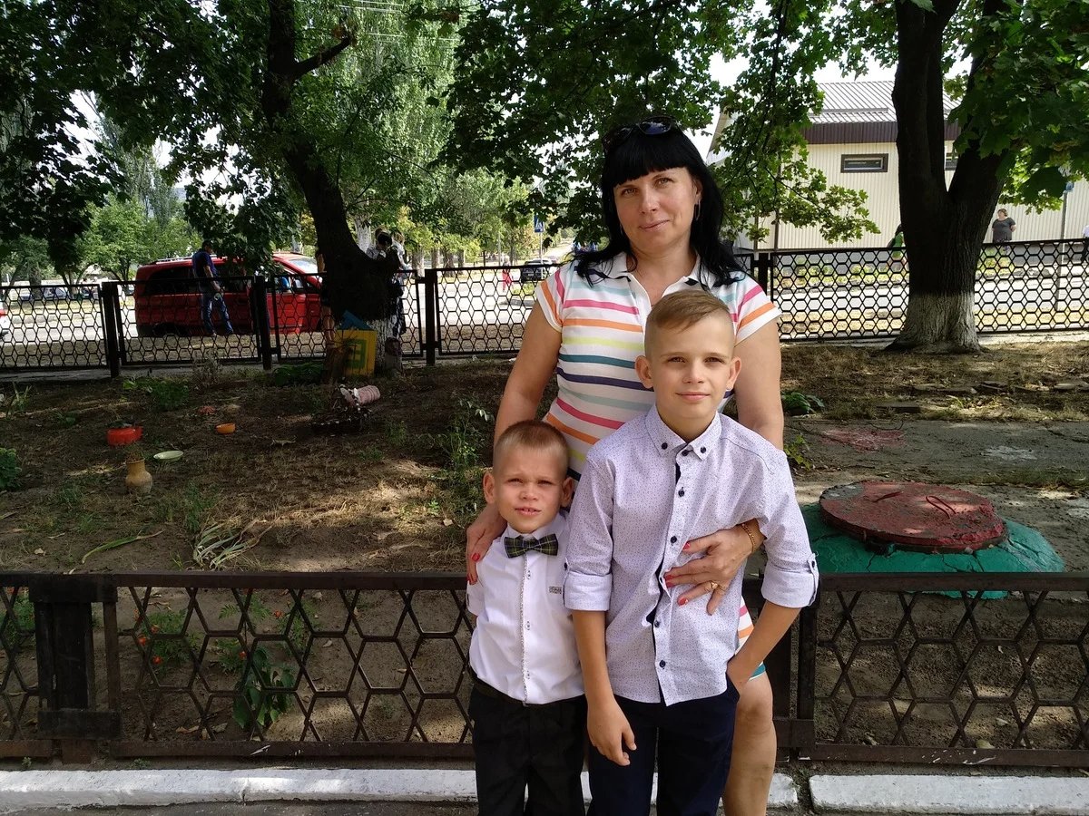 Alyona with her sons. Photo from the personal archive