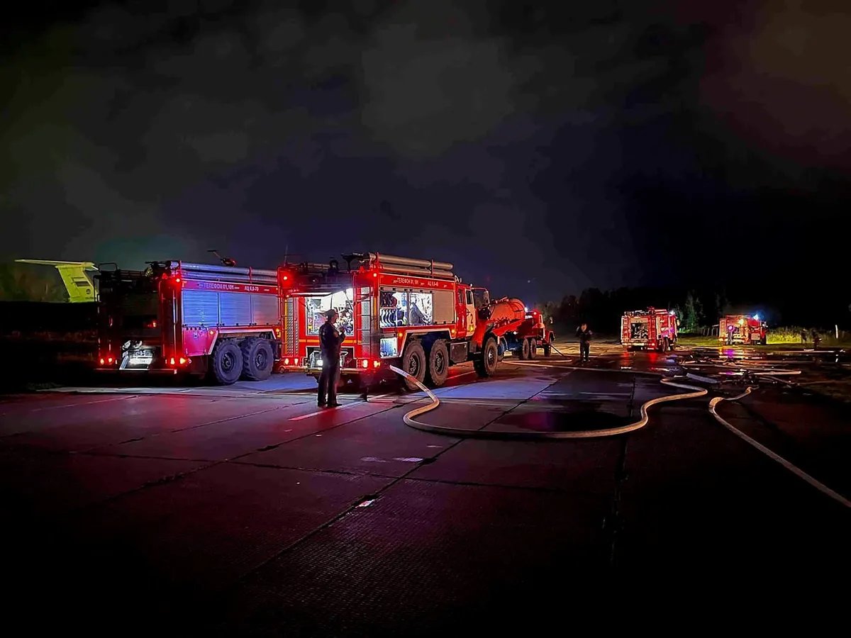 Fire trucks near the Pskov airport in the early hours of 30 August. Photo: EPA-EFE / GOVERNOR OF PSKOV REGION