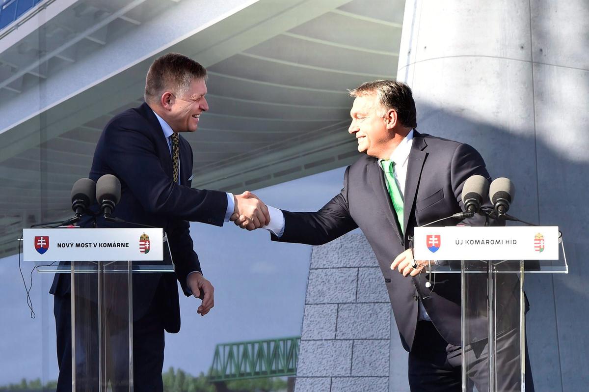 Премьер-министр Венгрии Виктор Орбан (справа) и Роберт Фицо. Фото: EPA-EFE/Zoltan Mathe HUNGARY OUT
