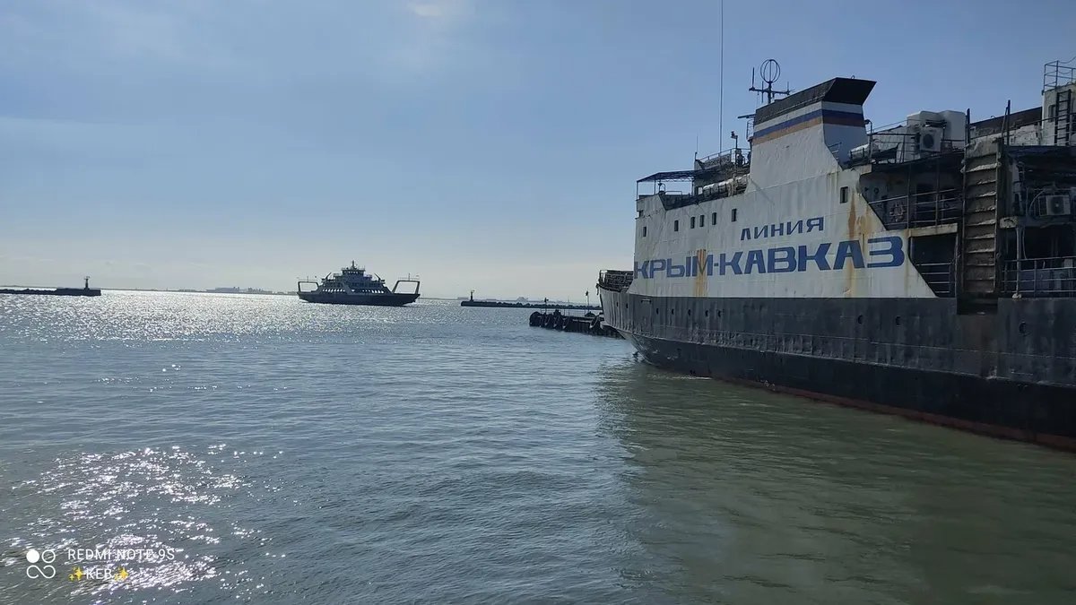 The view of the ferry passage to Crimea from a freight train station. Photo:  Yandex Maps