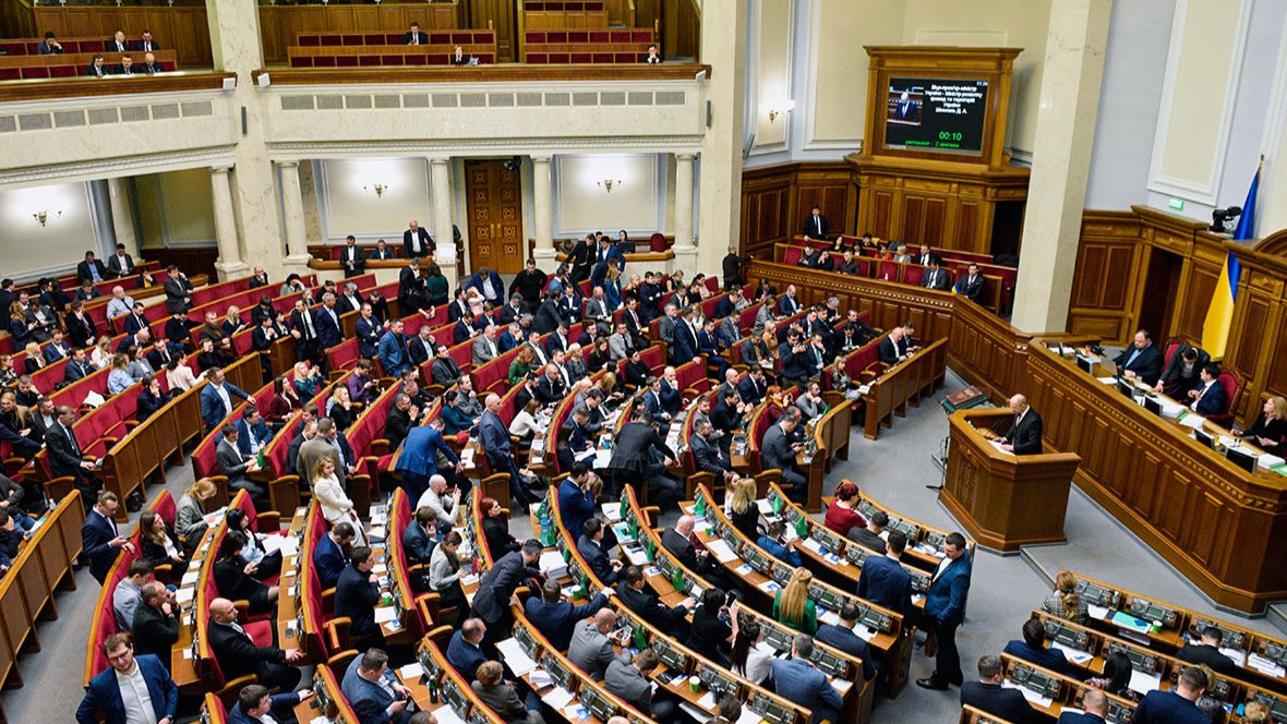 Poslanci iz Zelenského stranke se izogibajo glasovanju o neodvisnosti protikorupcijskih organov