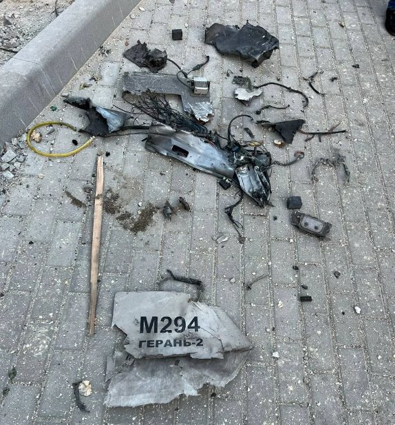 Сбитый в Киеве дрон. Фото: Виталий Кличко