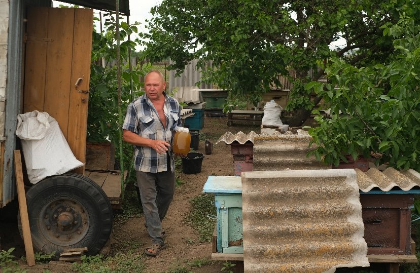 Фермер Валера почем зря кроет «освободителей». Фото: Георгий Иванченко