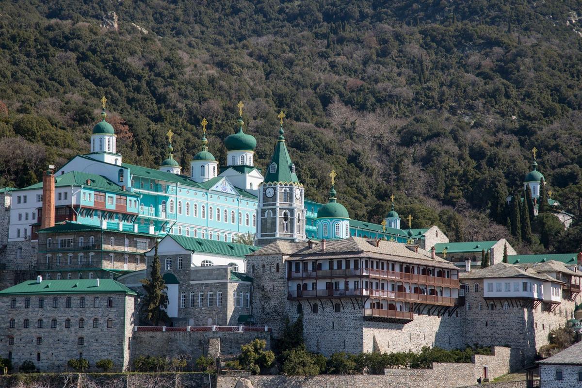 Пантелеимонов монастырь на горе Афон. Фото: Athanasios Gioumpasis / Getty Images