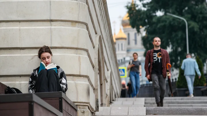 Безопасно ли держать дома книги, в которых силовики могут найти «пропаганду ЛГБТ»?