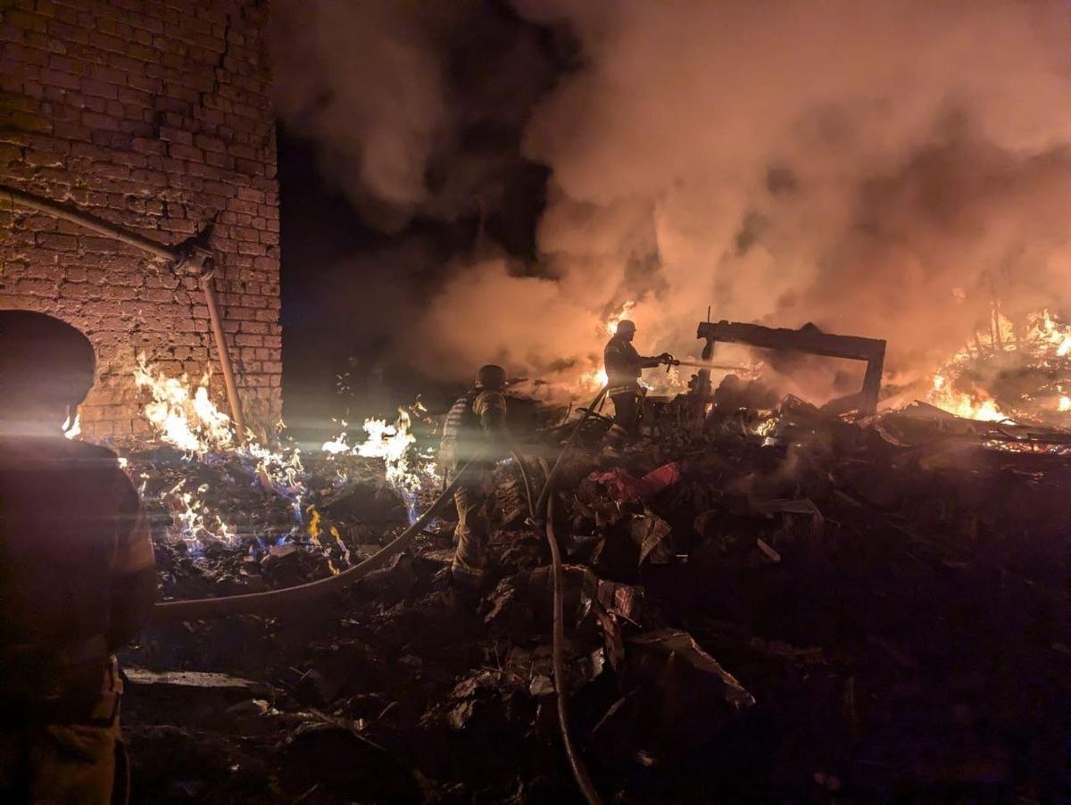 Firefighters work at the site of a missile strike on the Ukrainian city of Kryvyi Rih, 29 October 2024. Photo: Serhiy Lysak / Telegram