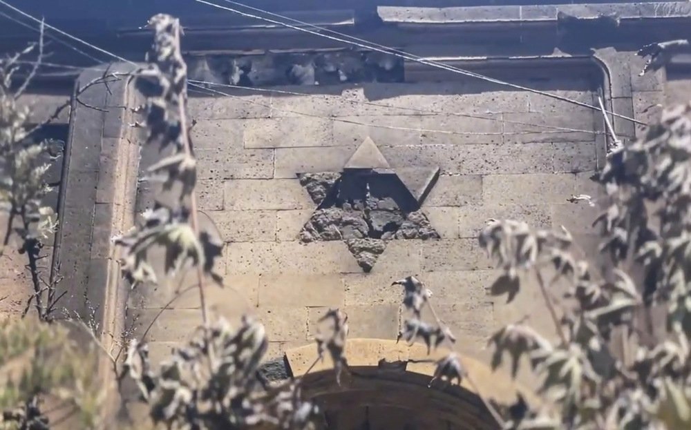 The burnt synagogue in the Dagestani city of Derbent, 24 June. Photo: the head of Dagestan’s  Telegram channel