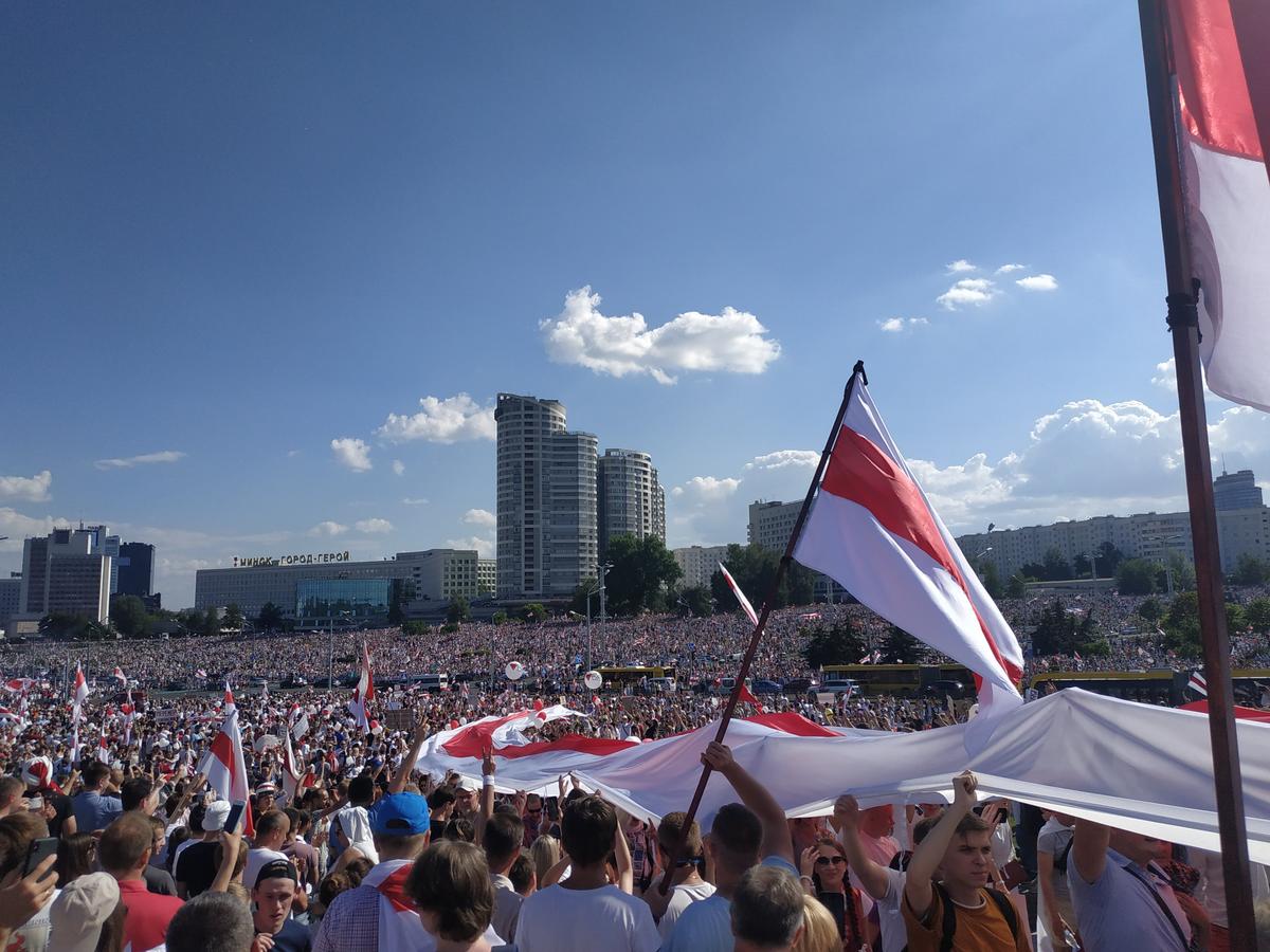 Protest rally in Belarus, August 2020. Photo:  Wikimedia Commons , CC BY-SA 4.0