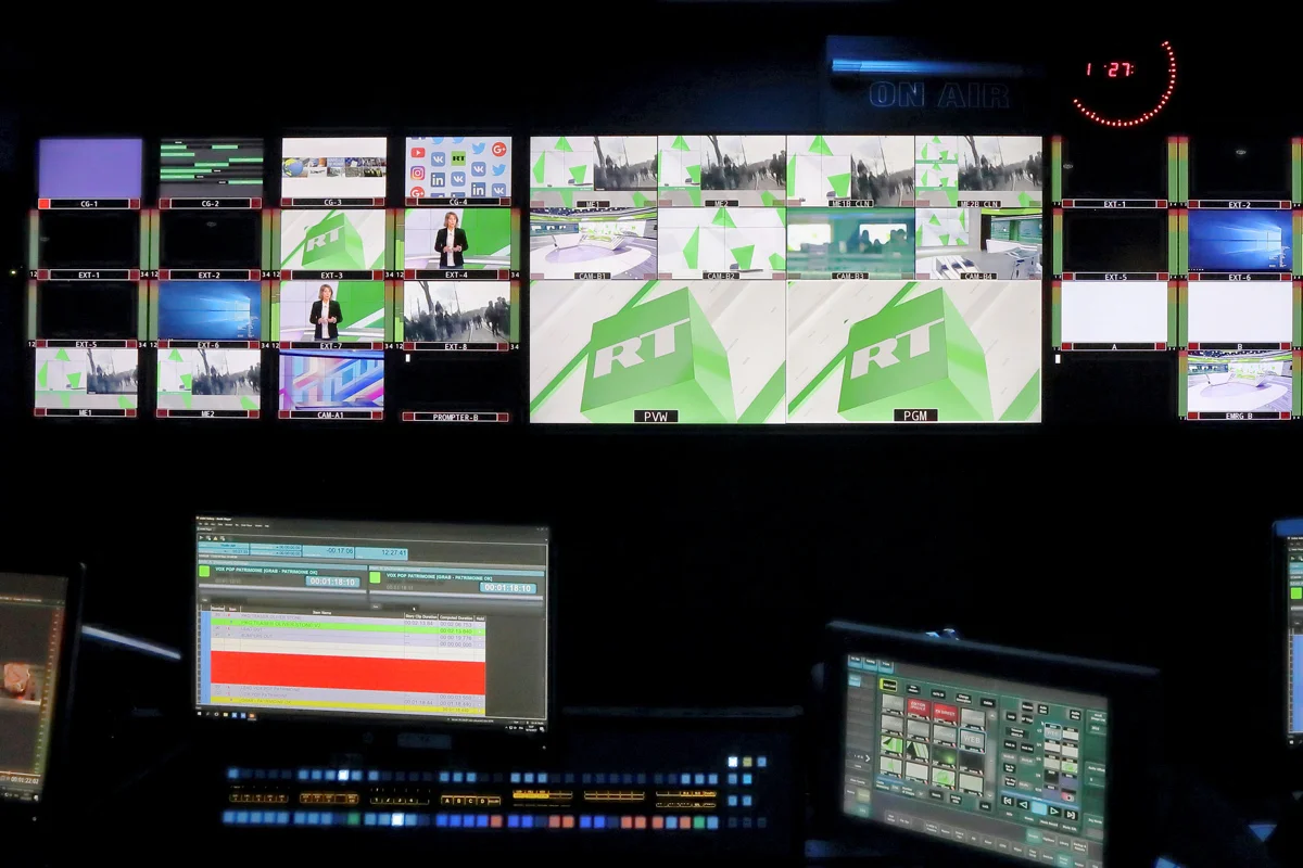 View of screens and the RT France logo in the news studio of RT, Boulogne-Billancourt, near Paris, France, December 18, 2017. Photo: Gonzalo Fuentes / Reuters / Scanpix / LETA