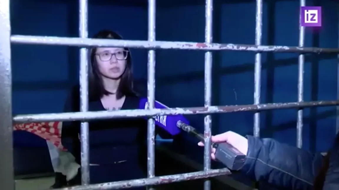 Moscow: American citizen arrested for 13 days and fined €260 for walking a calf on Red Square