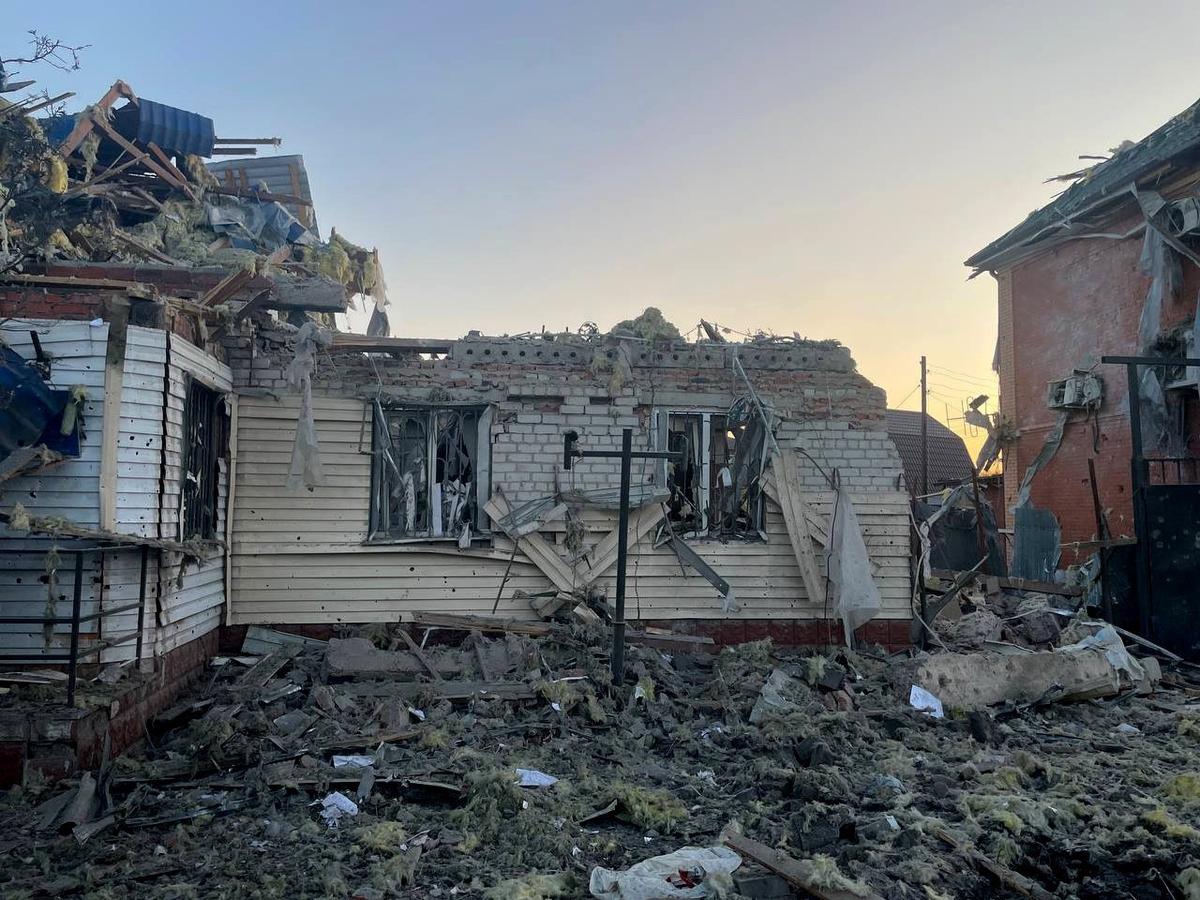 Houses in the Kursk region village of Sudzha, following a Ukrainian attack, 6 August 2024. Photo: Telegram, Alexey Smirnov