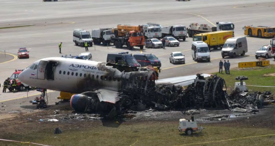 Последствия катастрофы Sukhoi Superjet 100 авиакомпании «Аэрофлот». Фото:  Wikimedia Commons ,  Interstate Aviation Committee