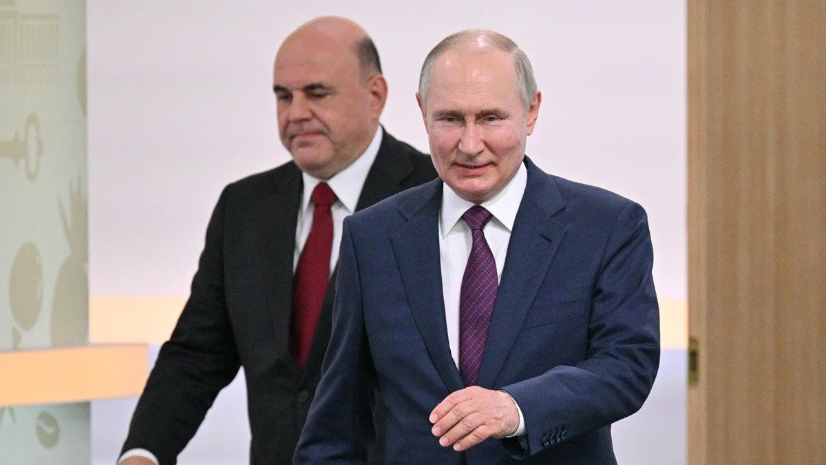 Mikhail Mishustin and Vladimir Putin. Photo: Ramil Sitnikov / Sputnik / EPA-EFE