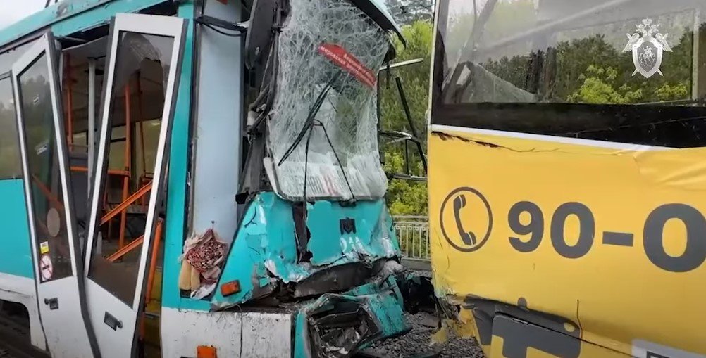 В Кемерово столкнулись два трамвая. Скриншот из видео СК.