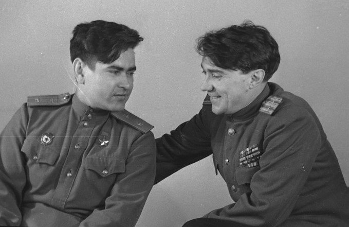 Алексей Маресьев и писатель Борис Полевой, 1947 год. Фото:  Kursant504  / Wikimedia