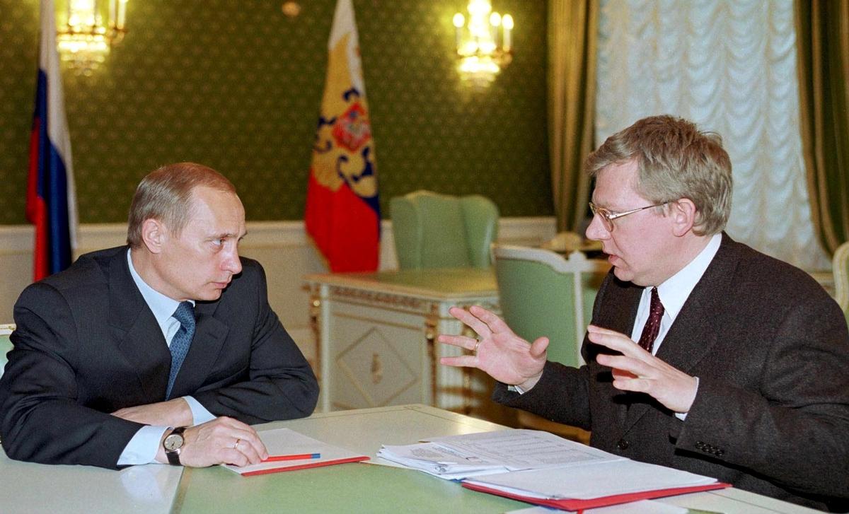 Владимир Путин и Алексей Кудрин во время встречи в Кремле, 2000 год. Фото: EPA PHOTO / ITAR-TASS POOL
