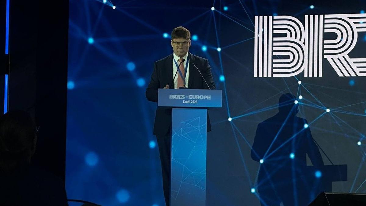 Депутаты ультраправой «Альтернативы для Германии» приехали в РФ на мероприятие «Единой России»