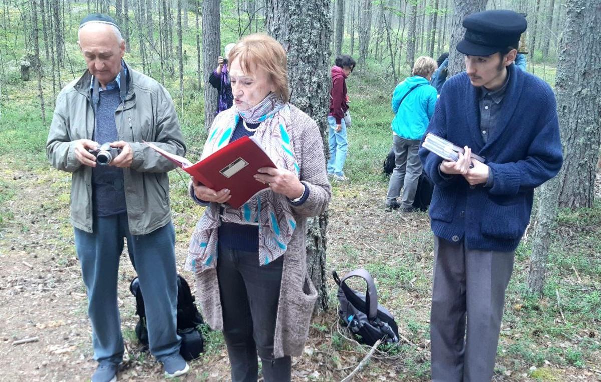 Memorial members attend a ceremony at the Sandarmokh Memorial Cemetery in Karelia, northwestern Russia, 5 August 2024. Photo: From Karelia With Freedom